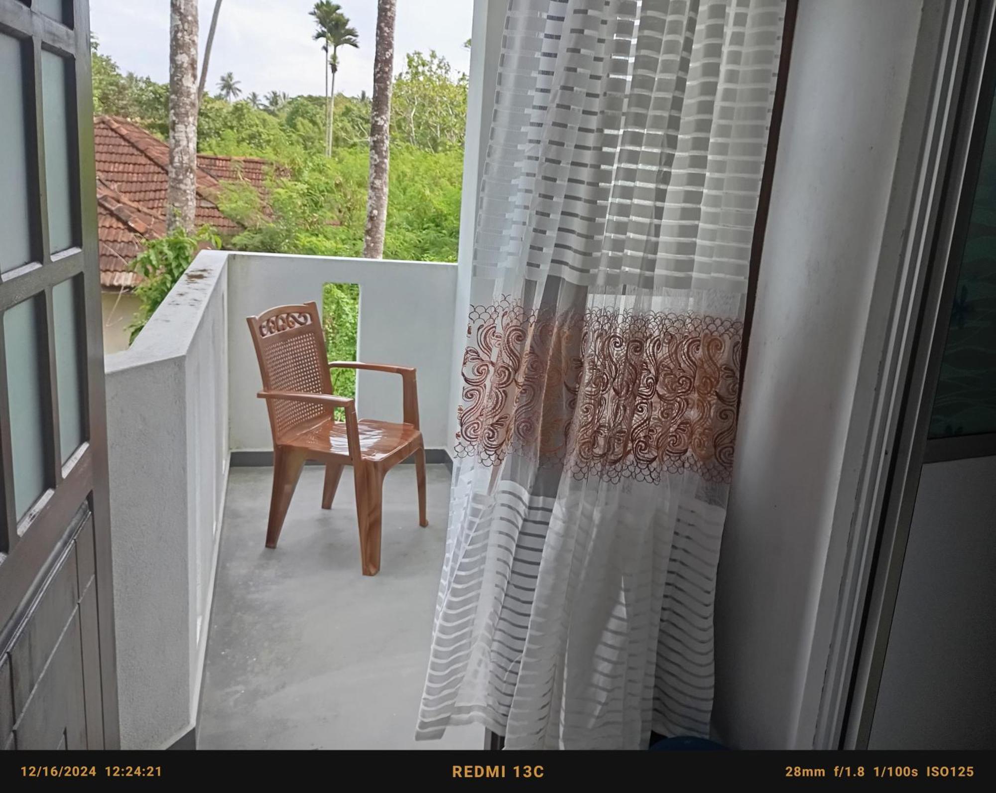 Southern Beach Surf Lodge آهانغاما الغرفة الصورة